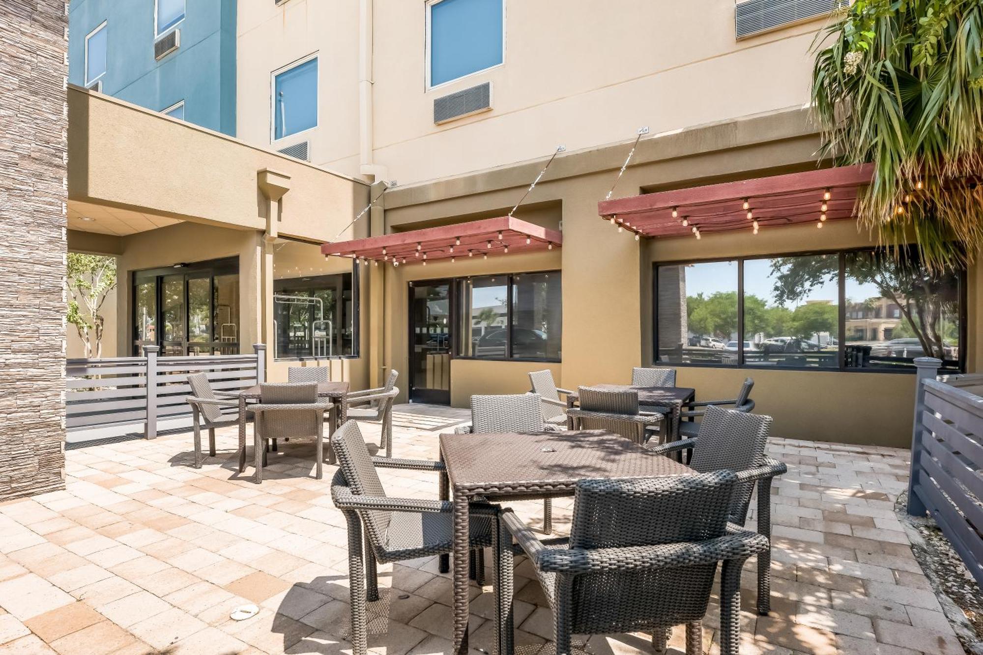 Holiday Inn - Brownsville By Ihg Exterior foto