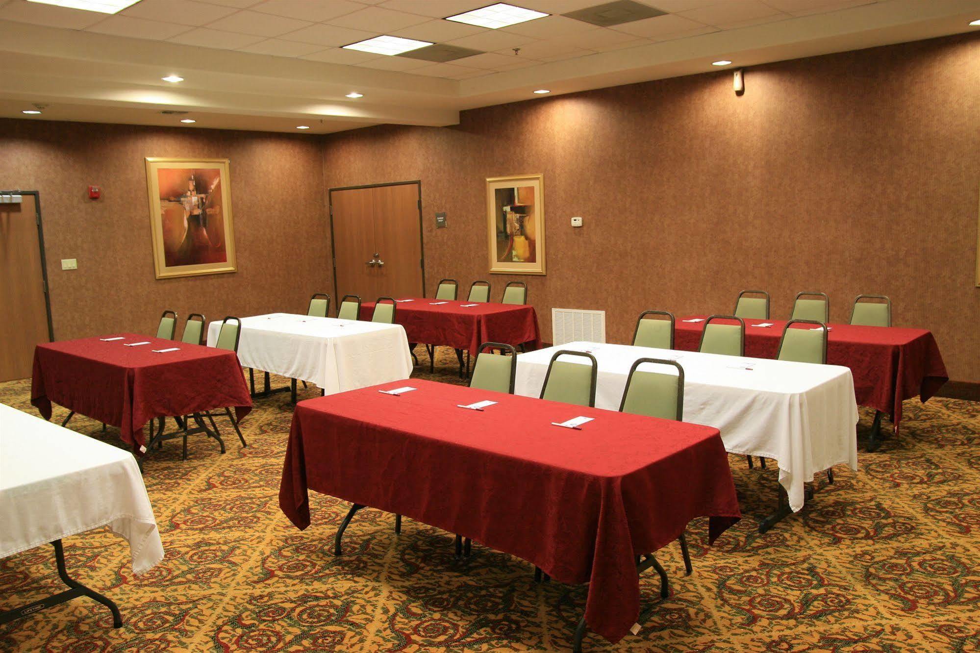 Holiday Inn - Brownsville By Ihg Exterior foto